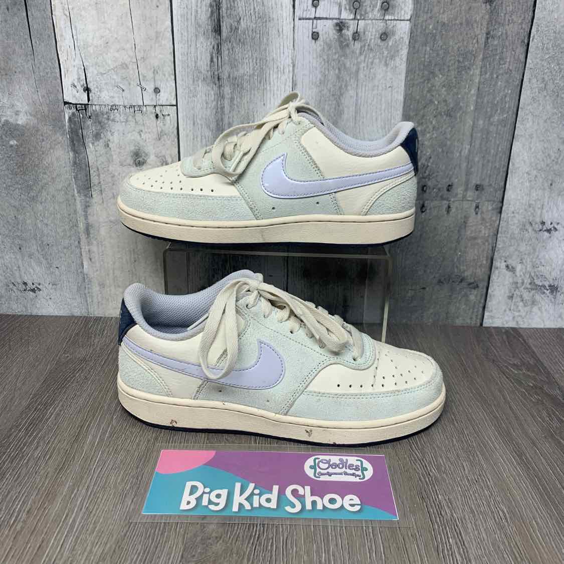 Size 6.5 Ivory/Blue Sport Brand Sneakers