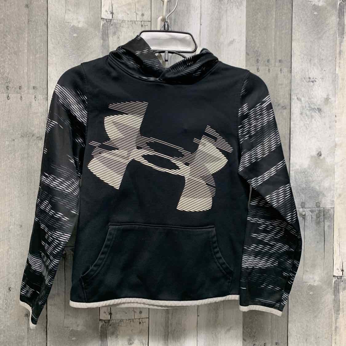 Size 6/7 Black/White Sport Brand Pull Over