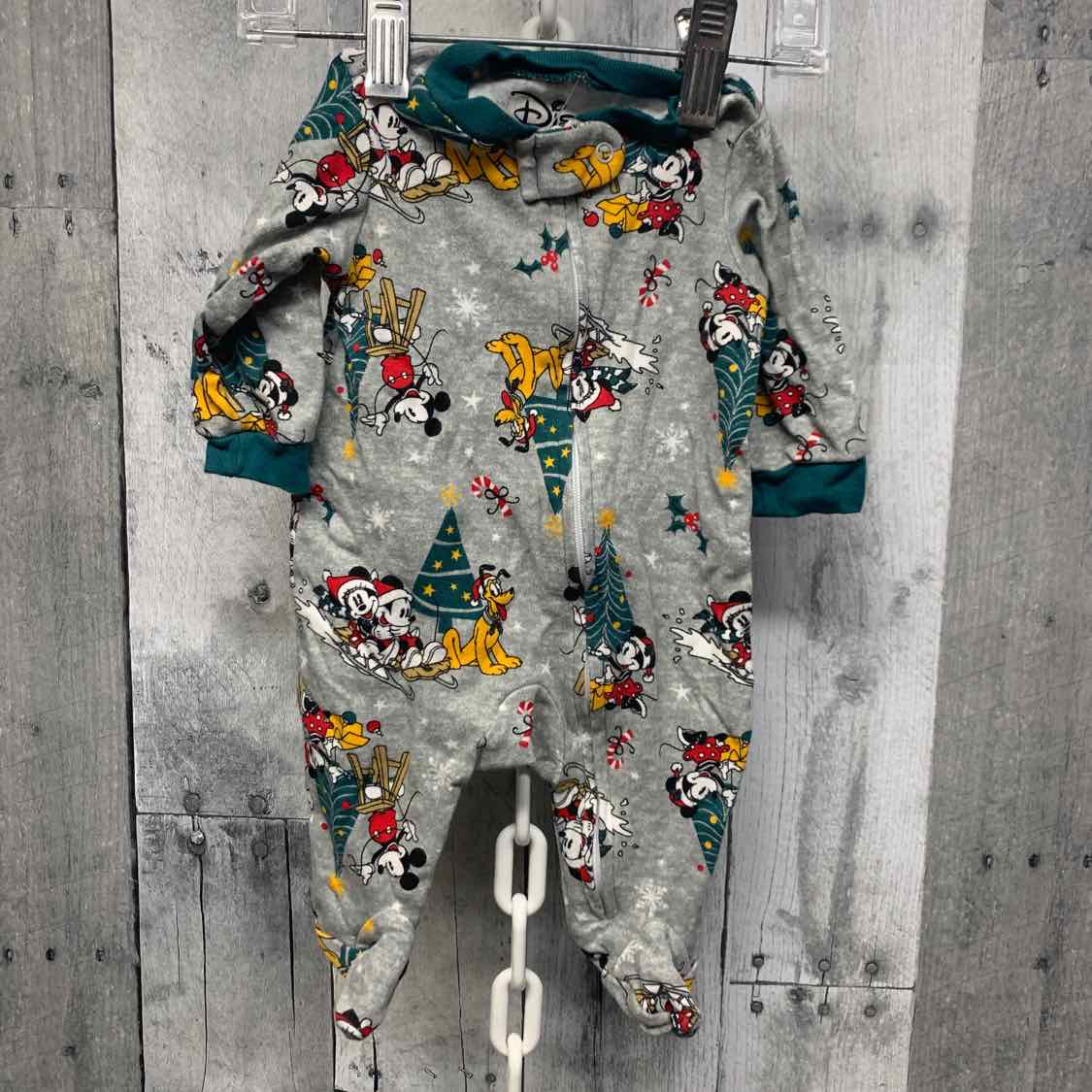 Size Newborn Gray/Green Disney Footy PJs