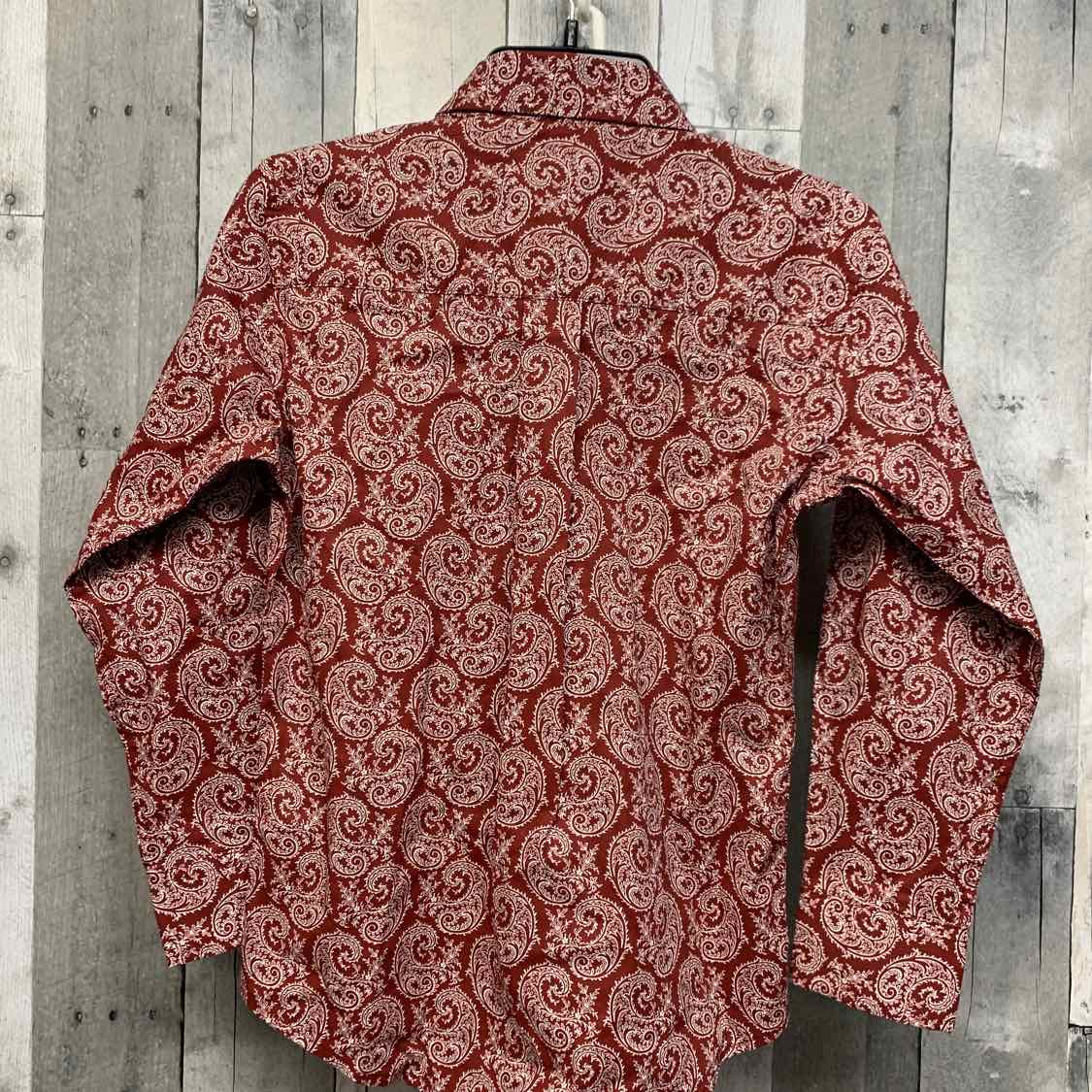 Size Medium Red/White Wrangler LS Button Up