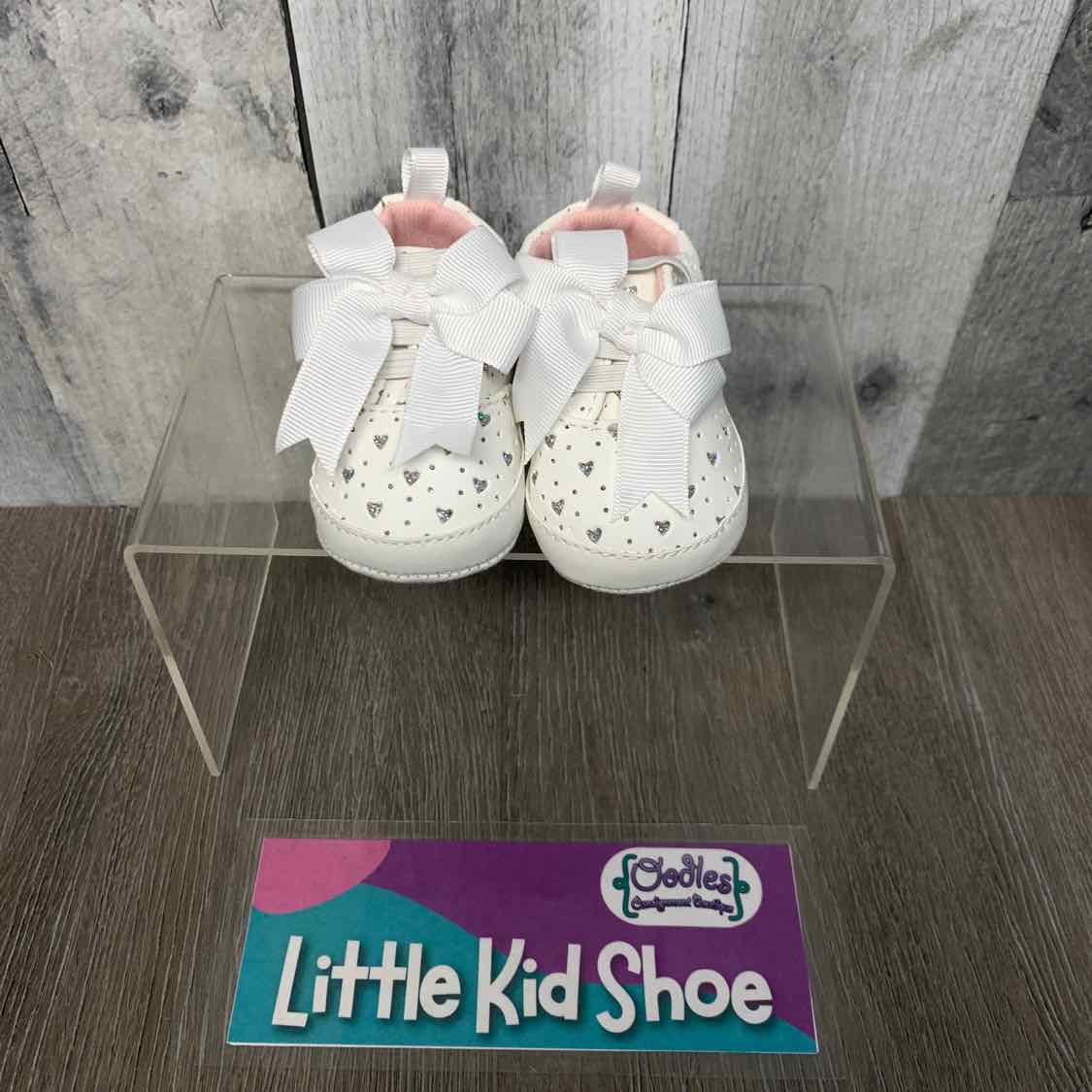 Size 0-3 Months White/Silver B Brand Soft Sole Shoes - OodlesCB