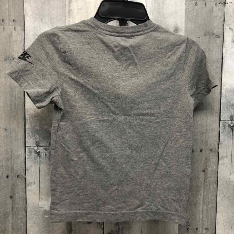 Size 6 Gray/Gold Sport Brand T Shirt