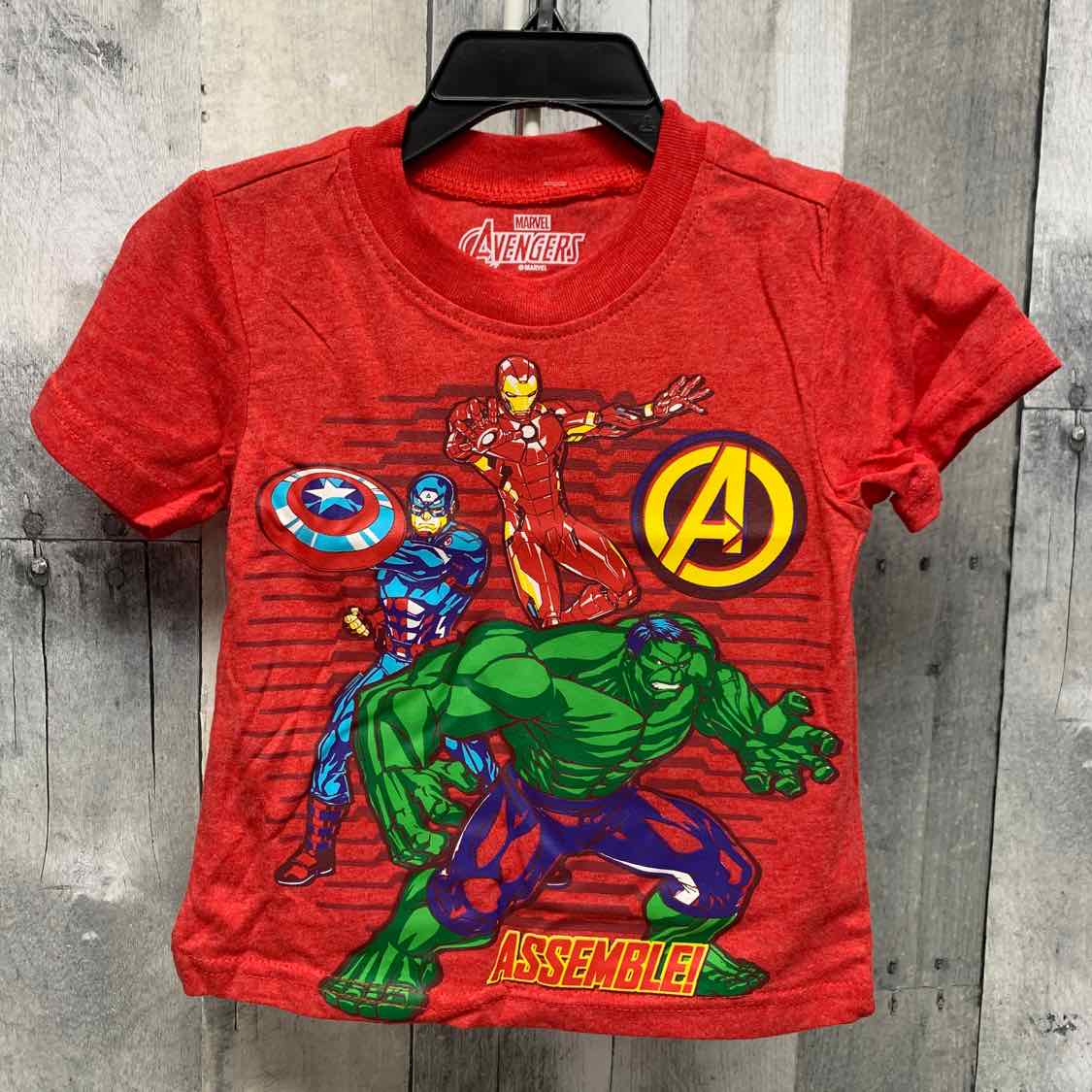 Size 2T Red Graphic Marvel T Shirt