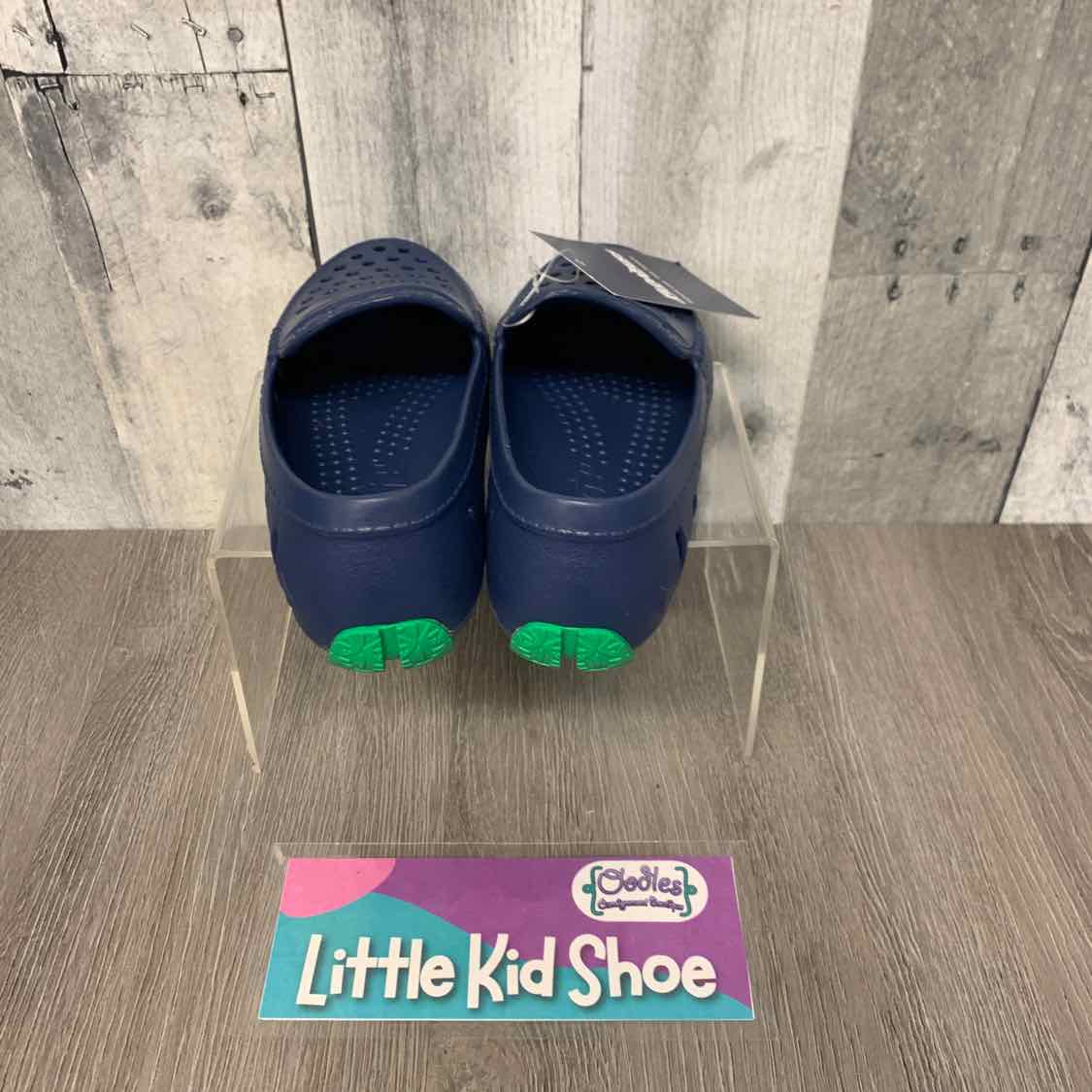 Size 12 Navy Name Brand Water Shoes - OodlesCB
