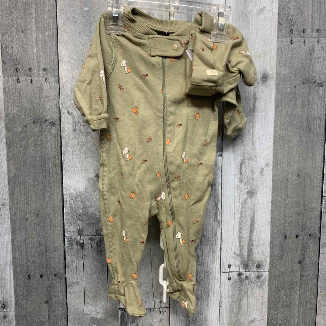 Size Newborn Green Graphic Peanuts Footy PJs