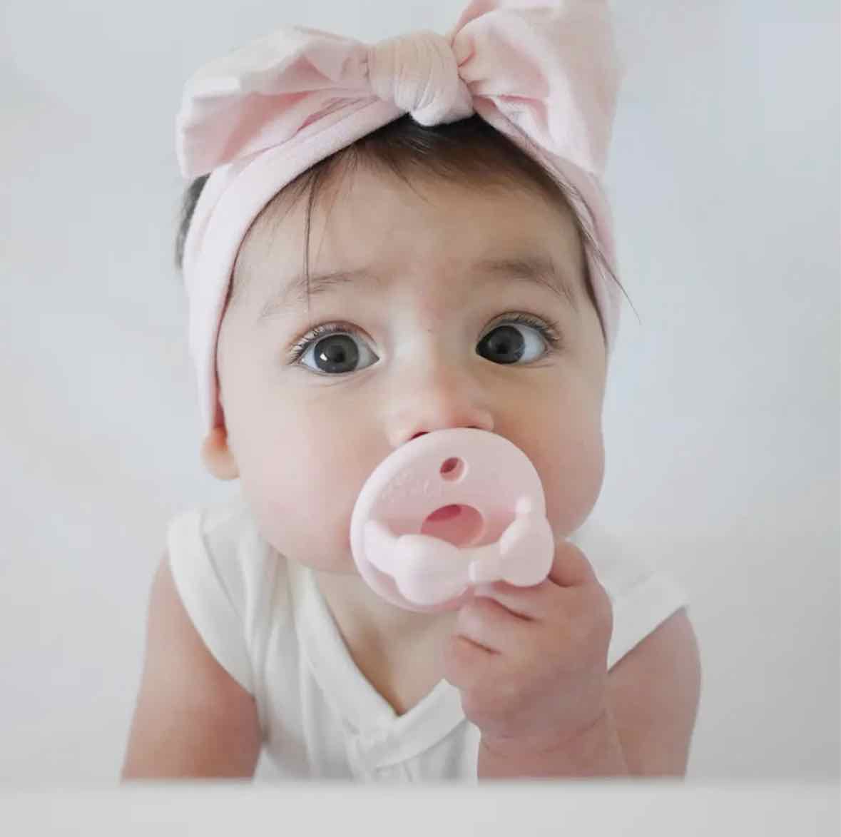 Itzy Ritzy Orthodontic Pacifier 6-18m - More Options - OodlesCB