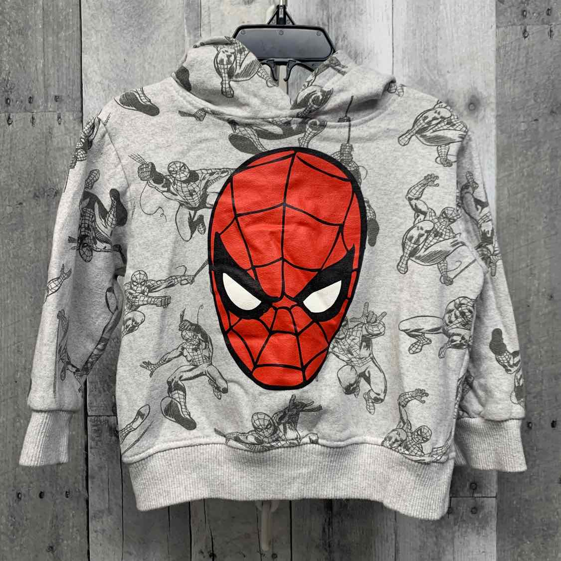 Size 2T Gray Print Marvel Pull Over