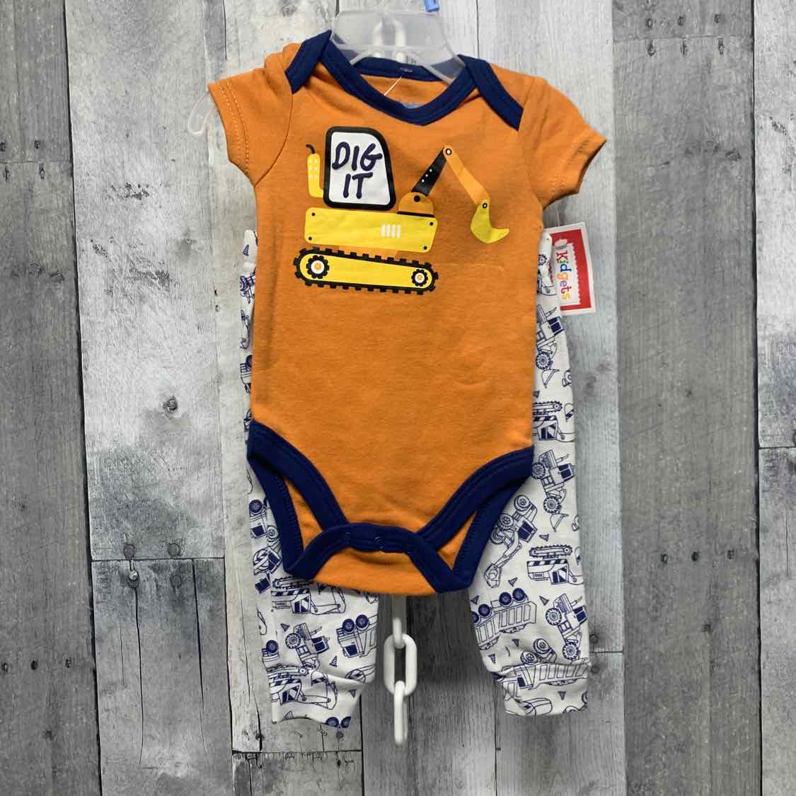 Size 0-3 Months Orange/Navy Kidgets Shirt/Pants