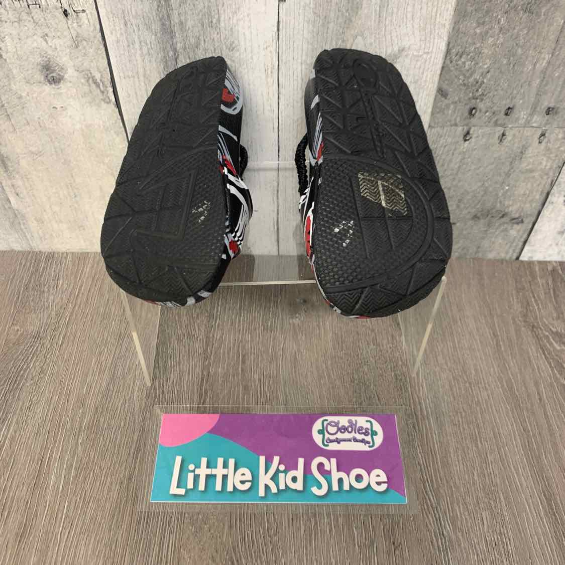 Size 6 Black/Red Champion Sandals - OodlesCB
