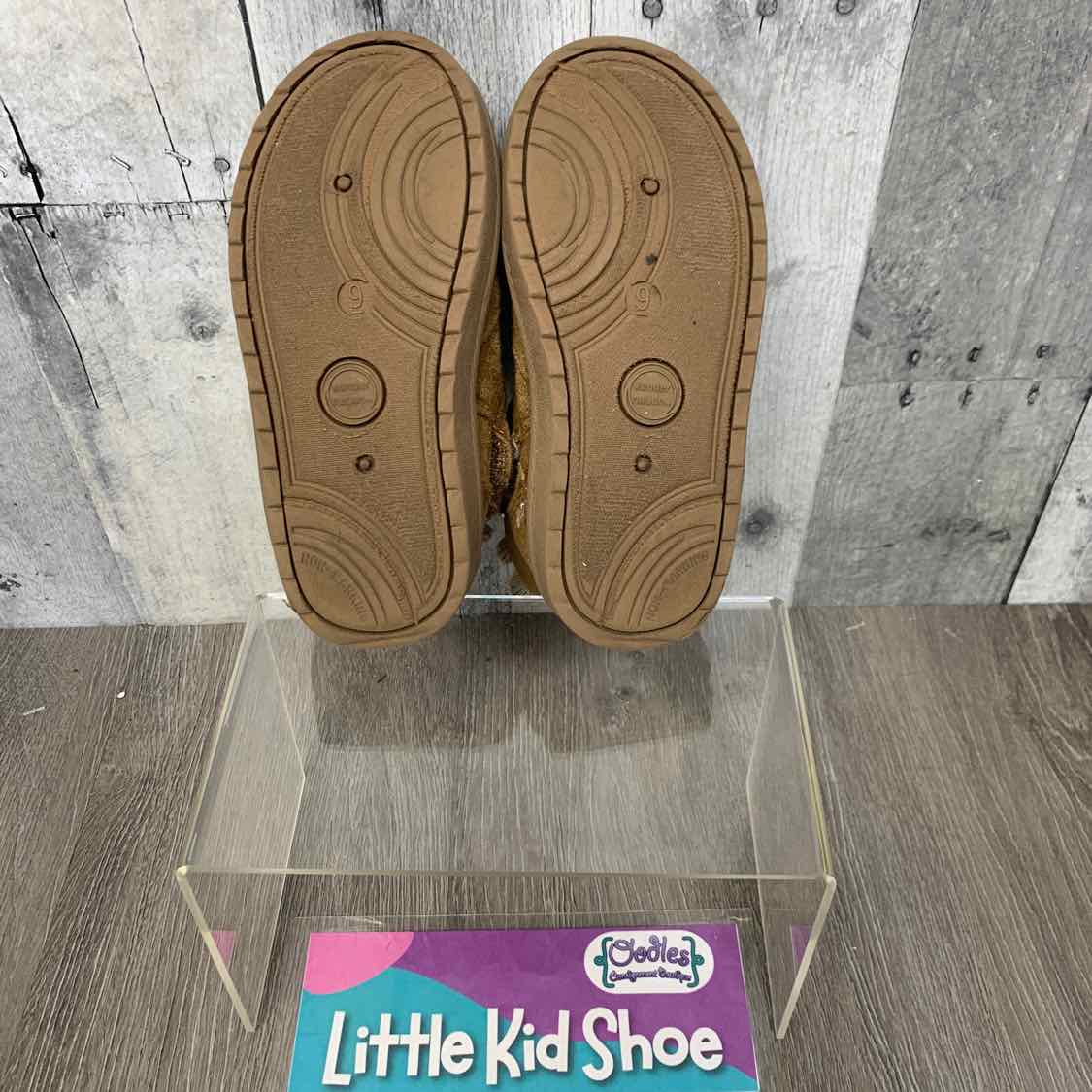 Size 9 Brown/Tan Wonder Nation Boots