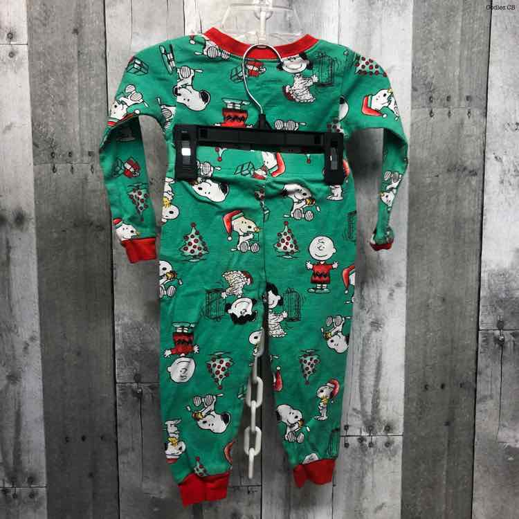 Size 2T Green/Red Peanuts 2pc PJs