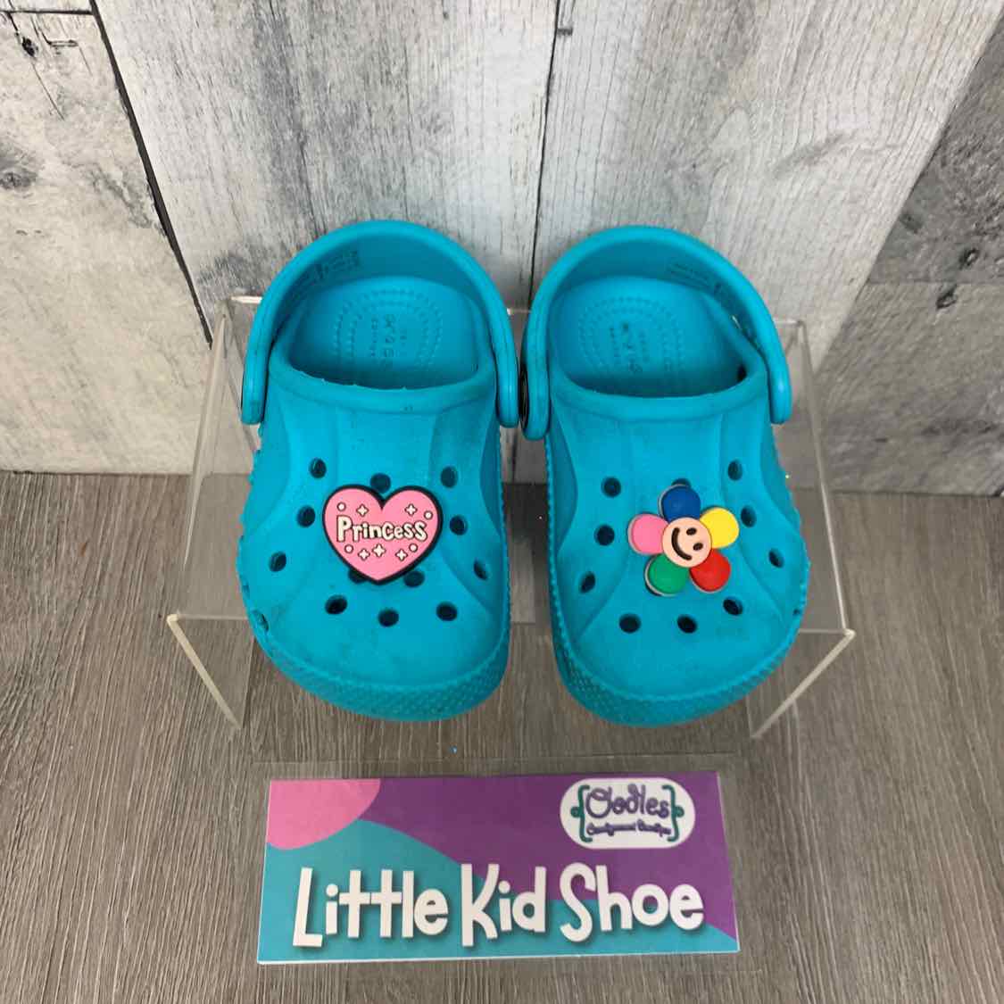 Size 4 Teal Crocs Water Shoes