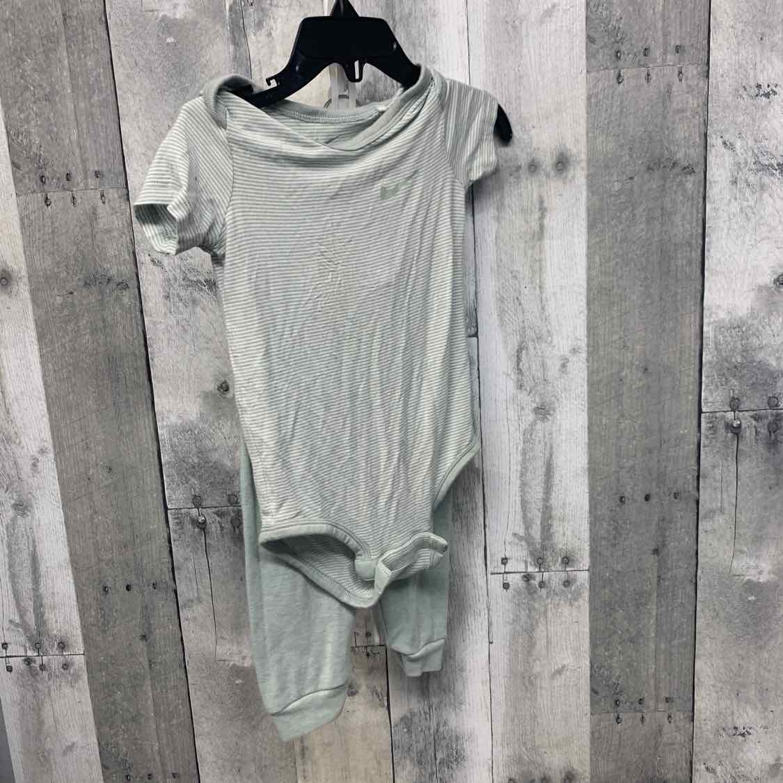 Size 9 Months Mint/White Sport Brand Shirt/Pants