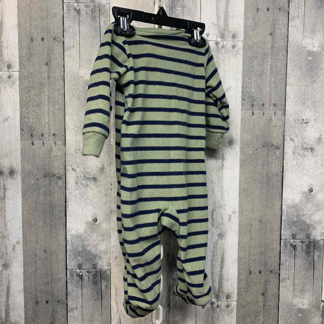 Size 3-6 Months Green/Navy Child of Mine Footy PJs