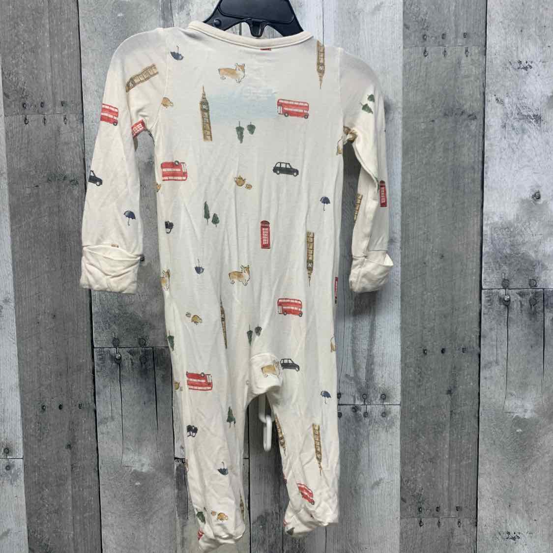 Size 6 Months Ivory Print Carter's Footy PJs