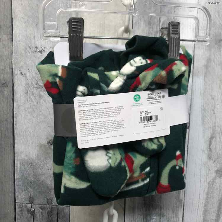 Size 0-3 Months Green Print Child of Mine Footy PJs