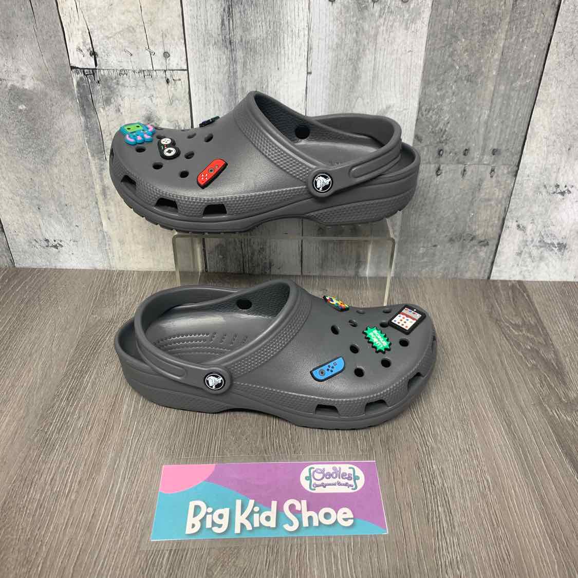 Size 6 Gray Crocs Water Shoes