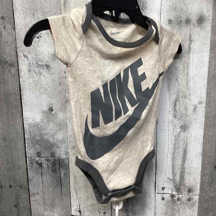 Size 0-6 Months Tan/Gray Sport Brand Bodysuit