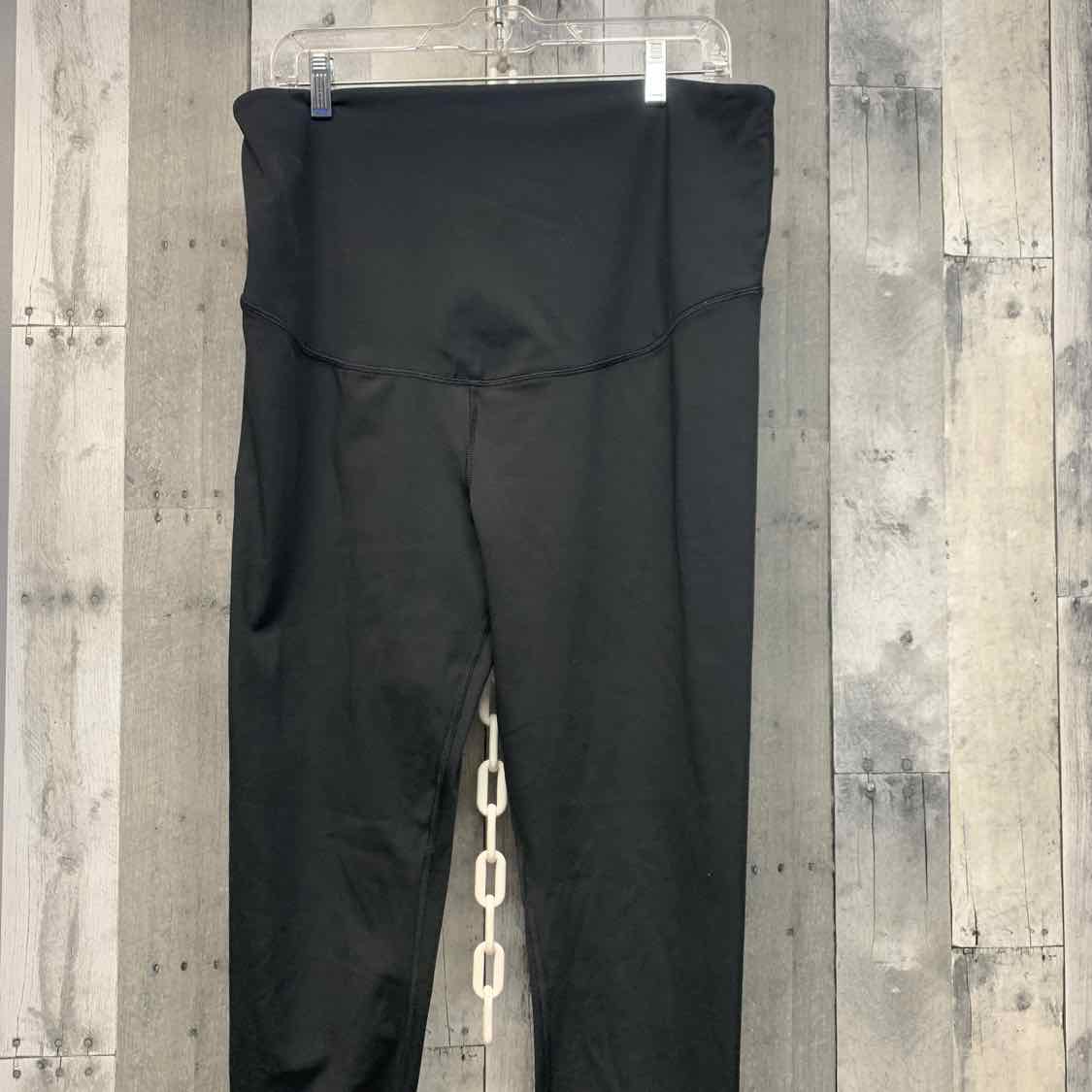 Size L Black Motherhood Active Pants