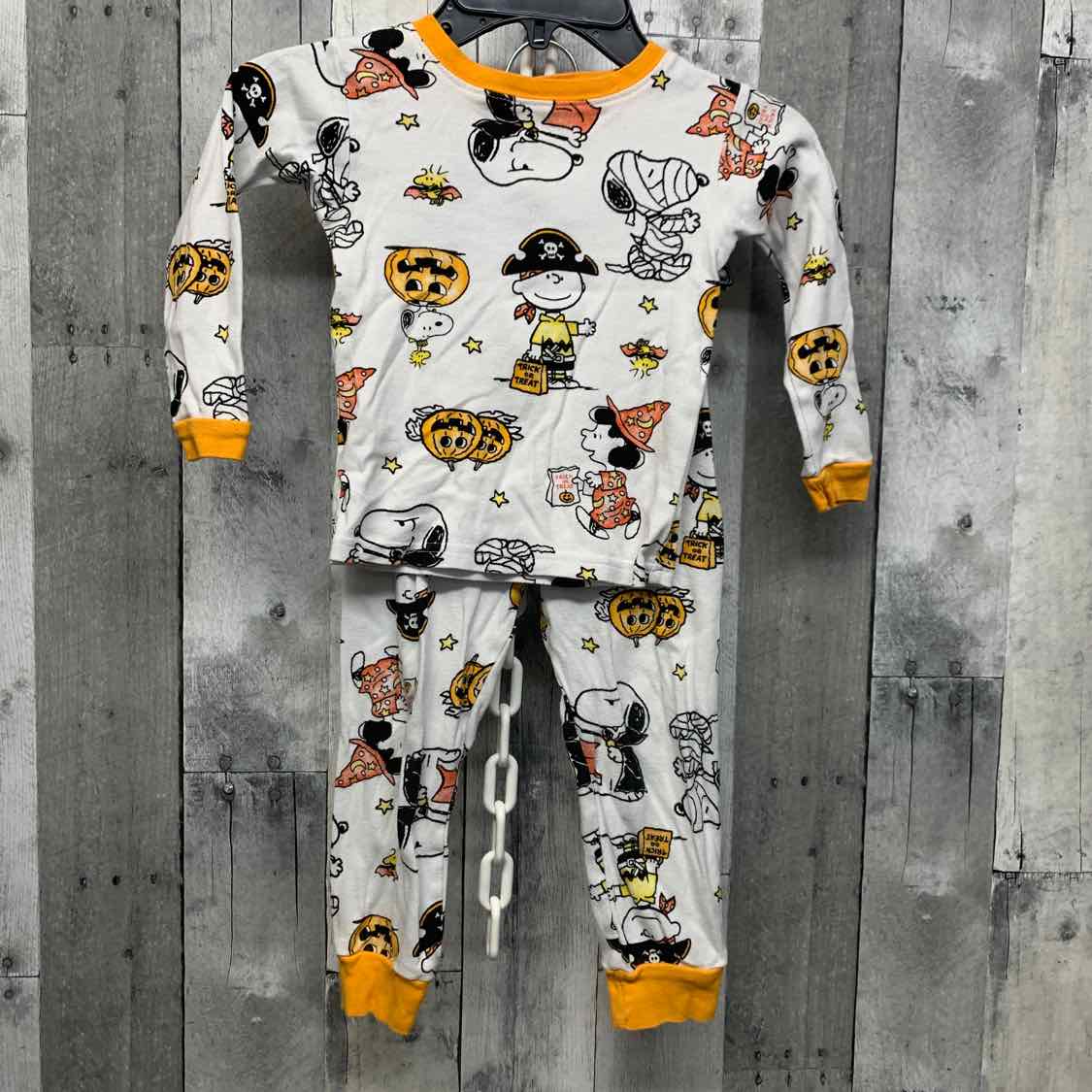 Size 4T White/Orange Peanuts 2pc PJs