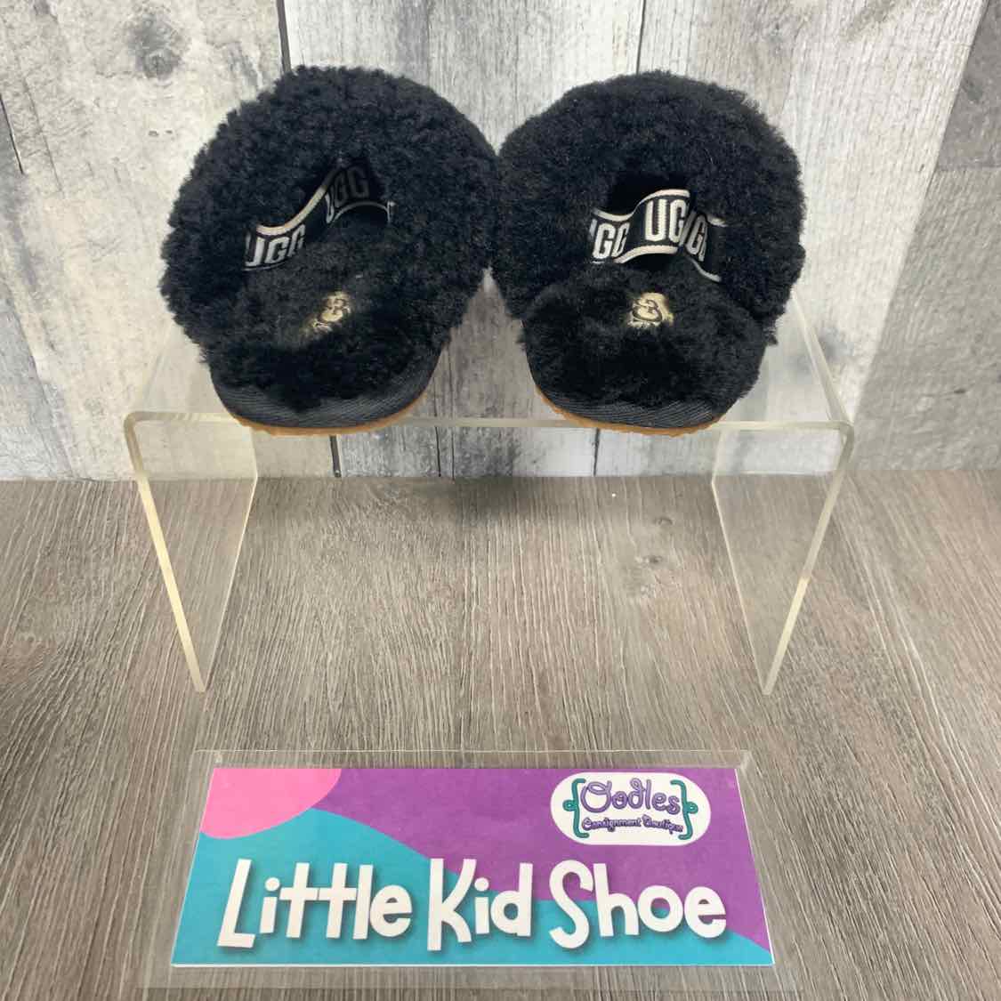 Size 2/3 Black UGG Sandals