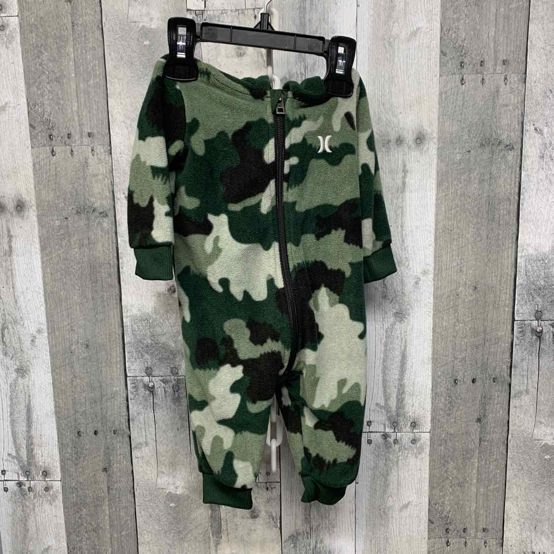 Size 6 Months Green Camo Hurley Light Jacket