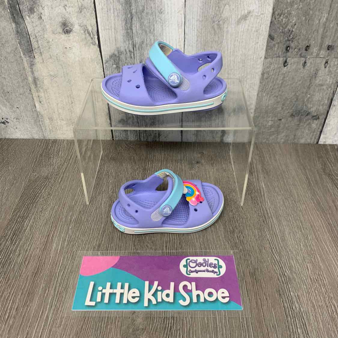 Size 4 Purple Crocs Sandals - OodlesCB