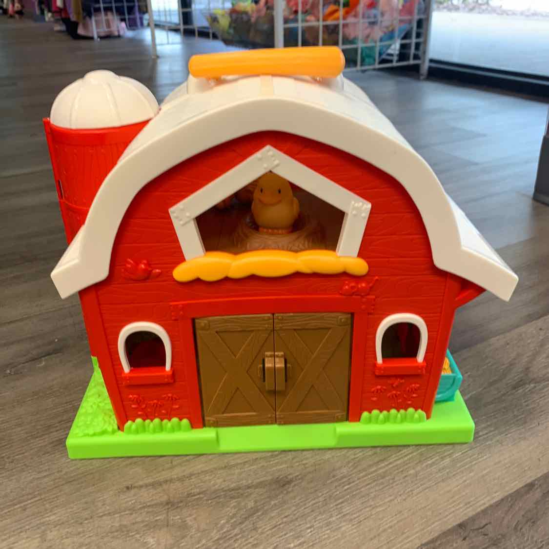 Battat Red/White Misc Playset