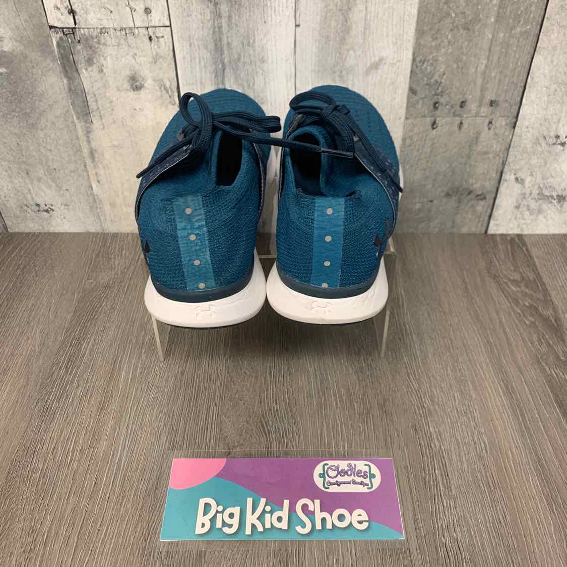 Size 7 Teal Sport Brand Sneakers