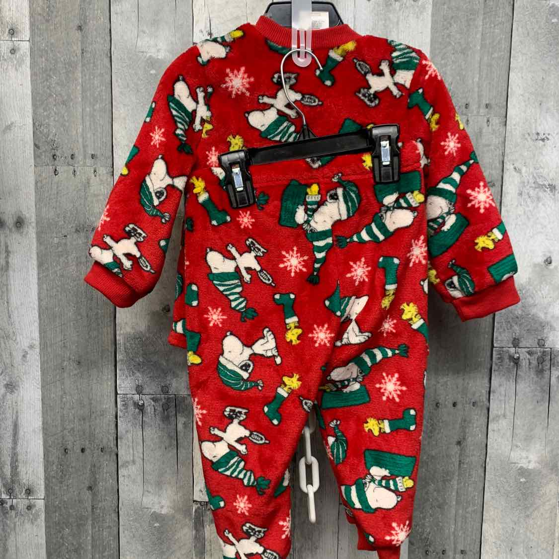 Size 18 Months Red/Green Peanuts Shirt/Pants
