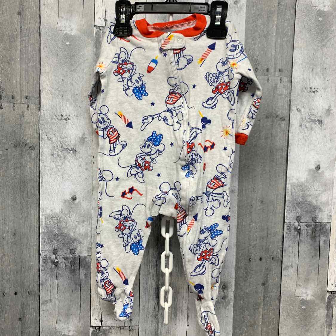 Size 6-9 Months Gray Print Disney Footy PJs