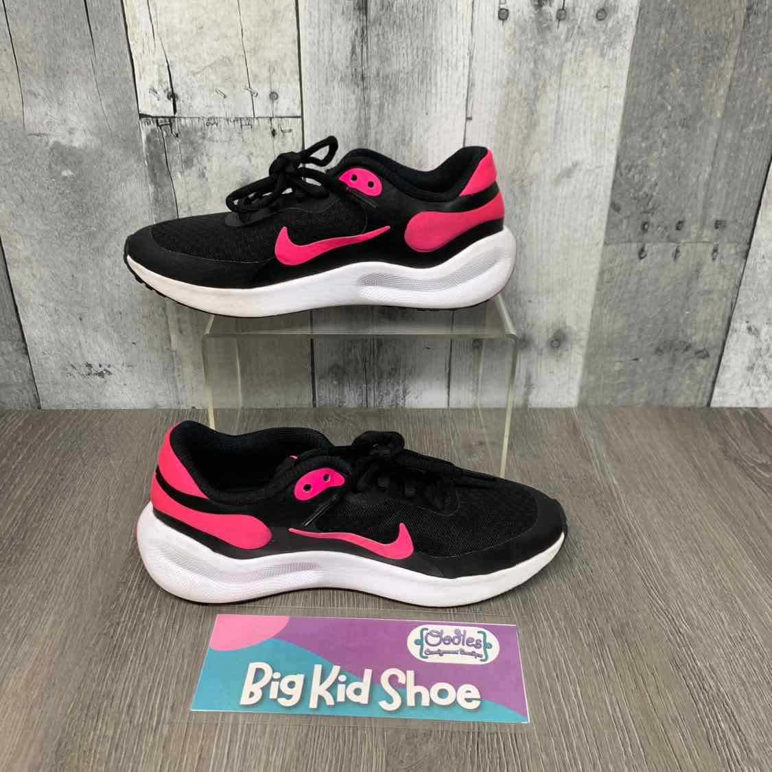 Size 2 Black/Pink Sport Brand Sneakers