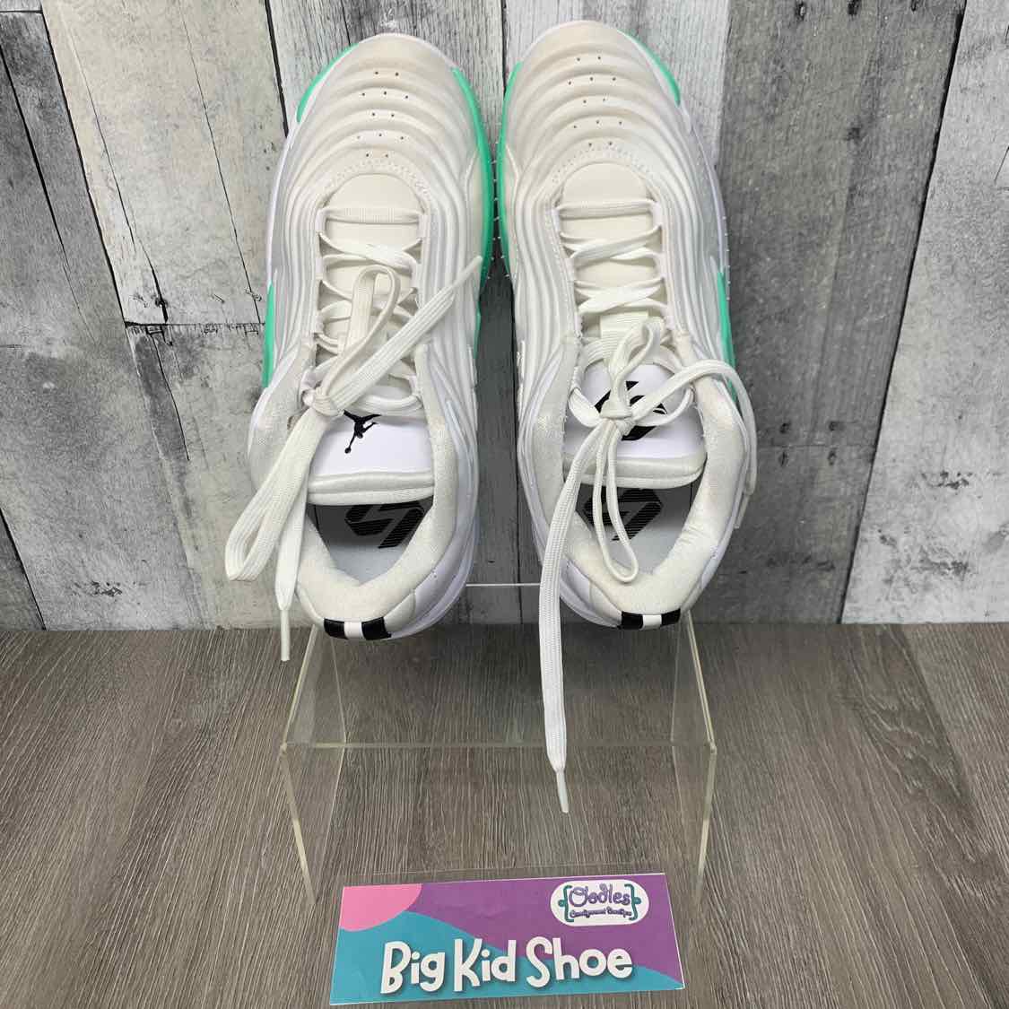 Size 6 White/Green Sport Brand Sneakers