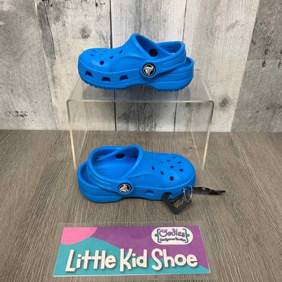 Size 6 Blue Crocs Water Shoes