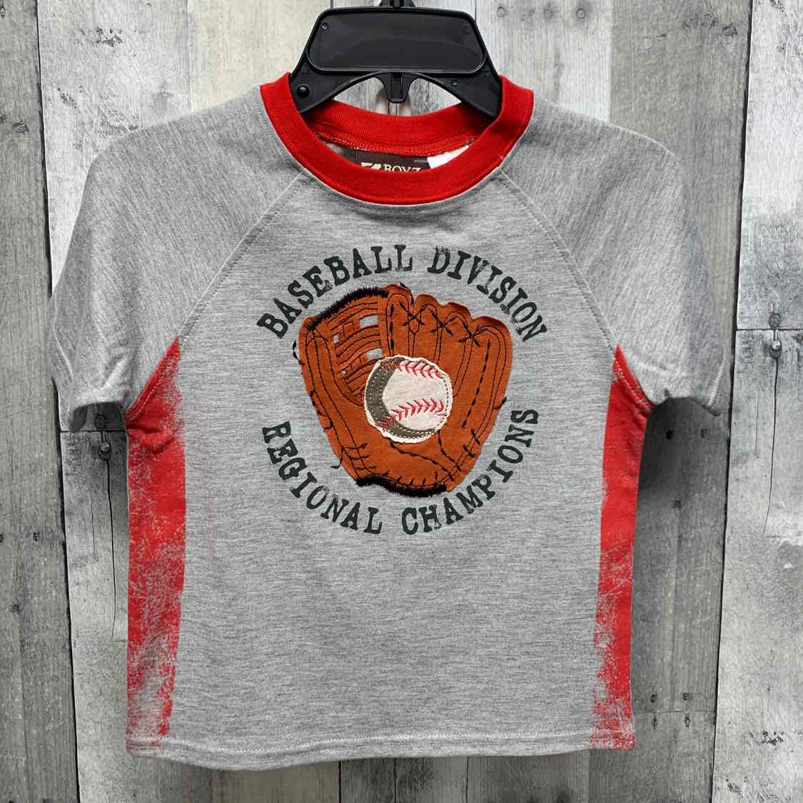 Size 5 Gray/Red Boyz Wear T Shirt