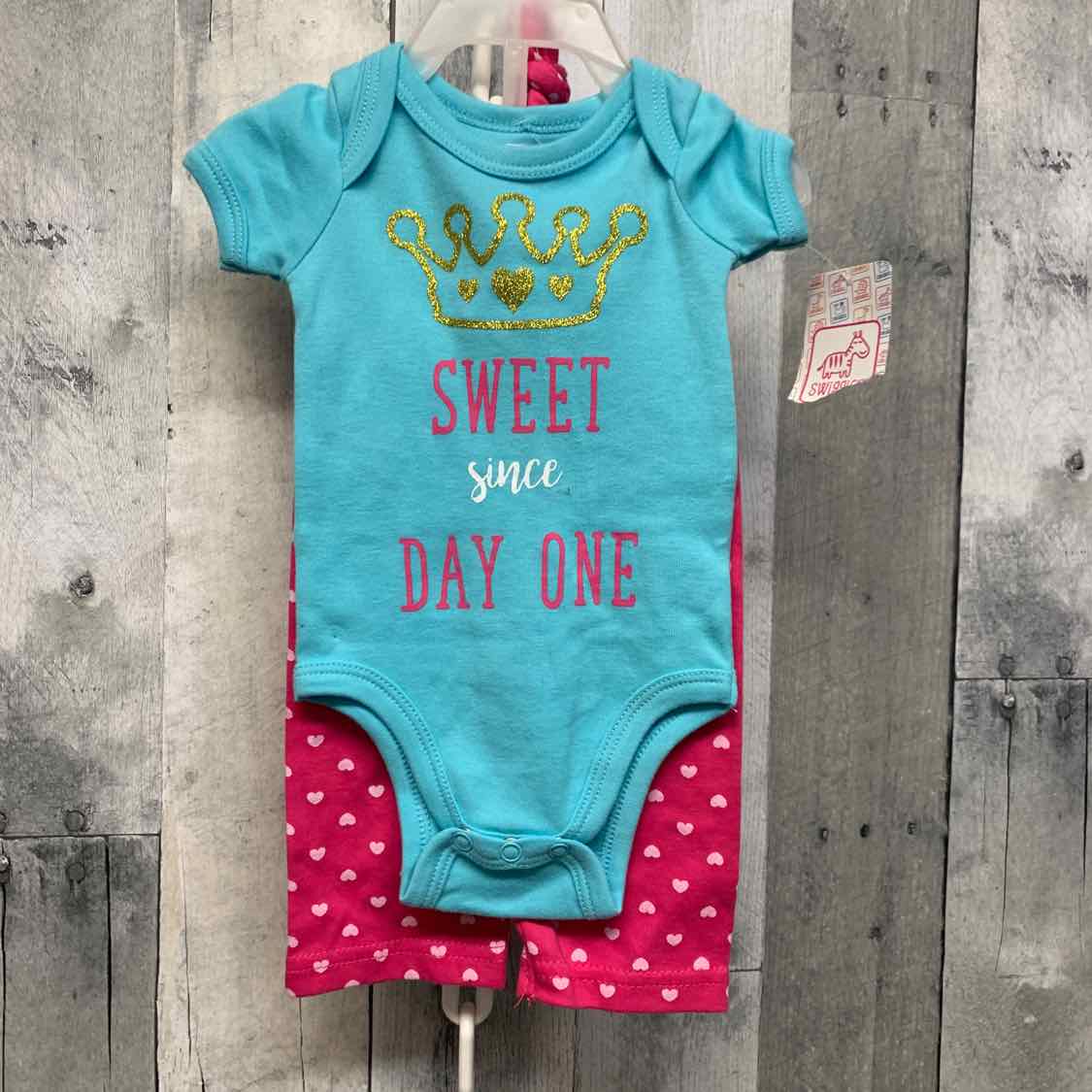 Size 0-3 Months Blue/Pink Swiggles Shirt/Leggings