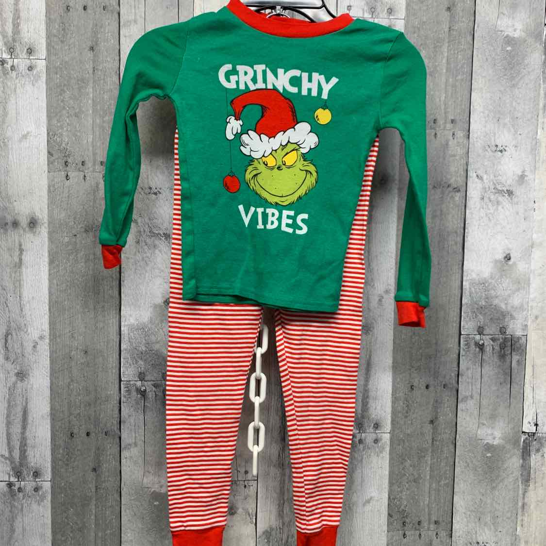 Size 5T Green/Red Dr Seuss 2pc PJs