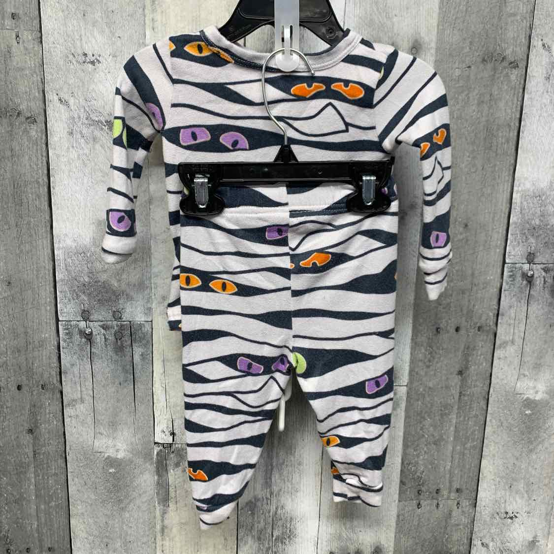 Size 12 Months White/Black Disney 2pc PJs