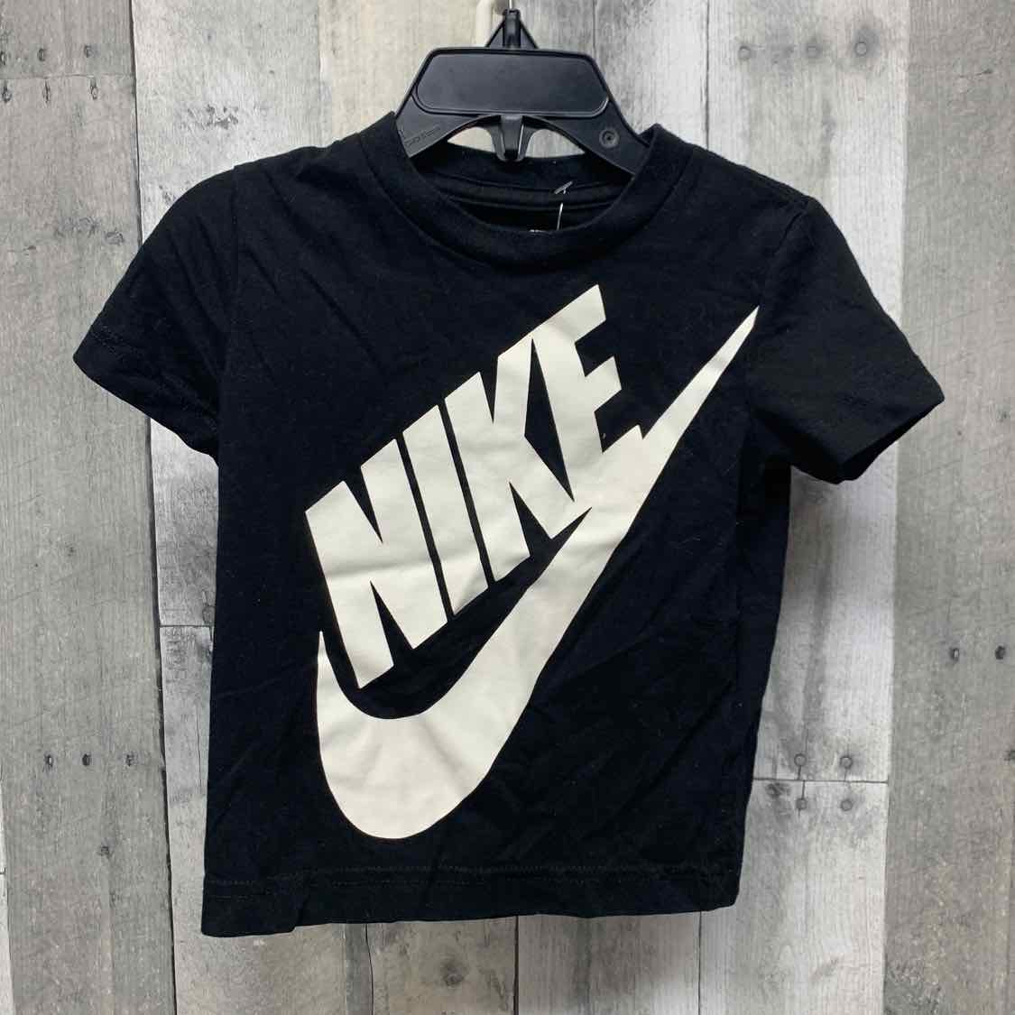 Size 2T Black Sport Brand T Shirt - OodlesCB