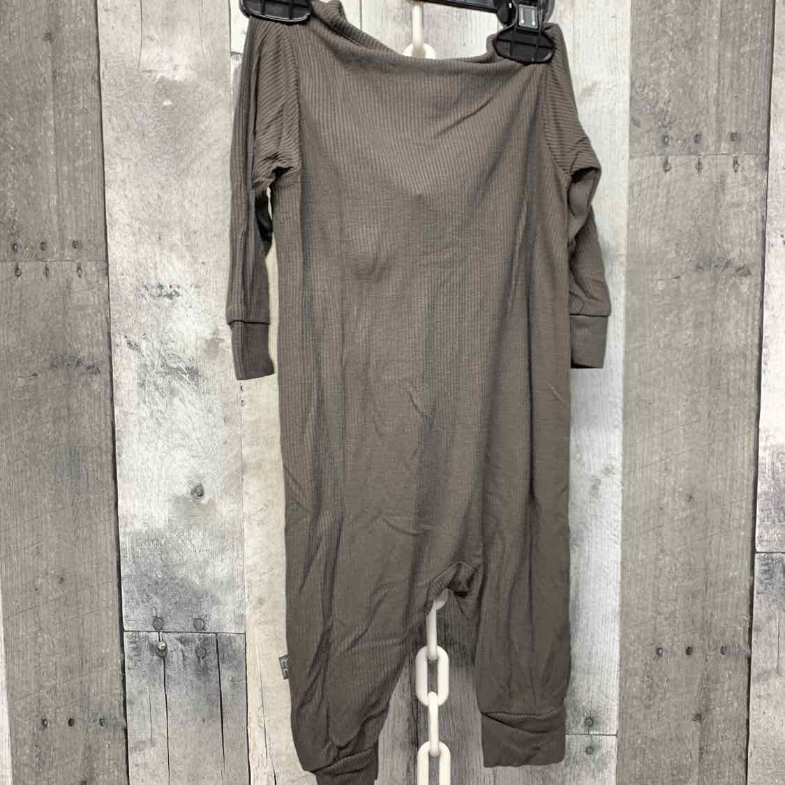 Size 6-9 Months Gray Modern Moments by Gerber Footy PJs