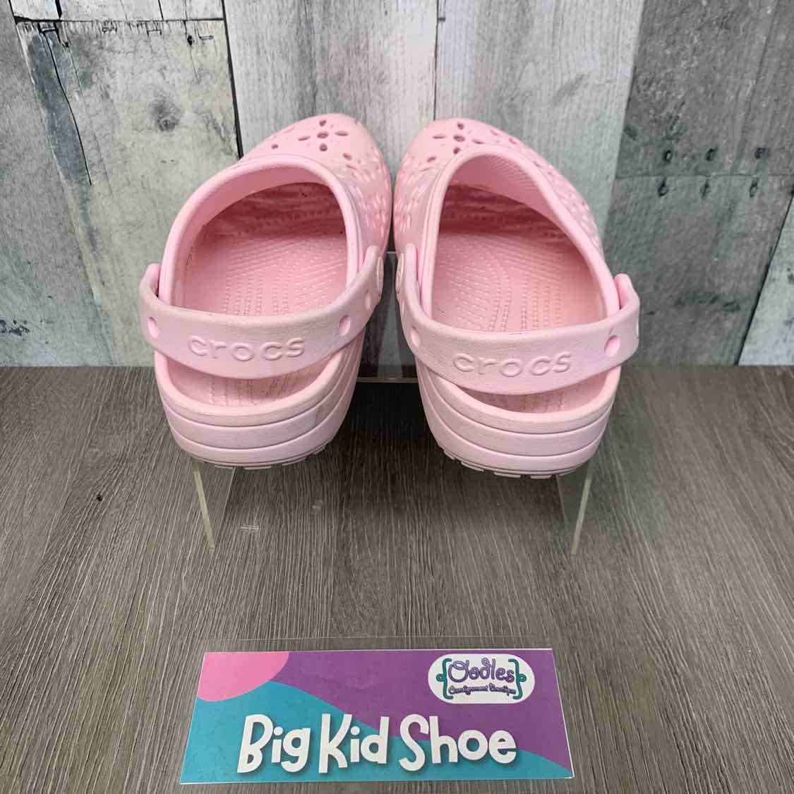 Size 2 Light Pink Crocs Water Shoes