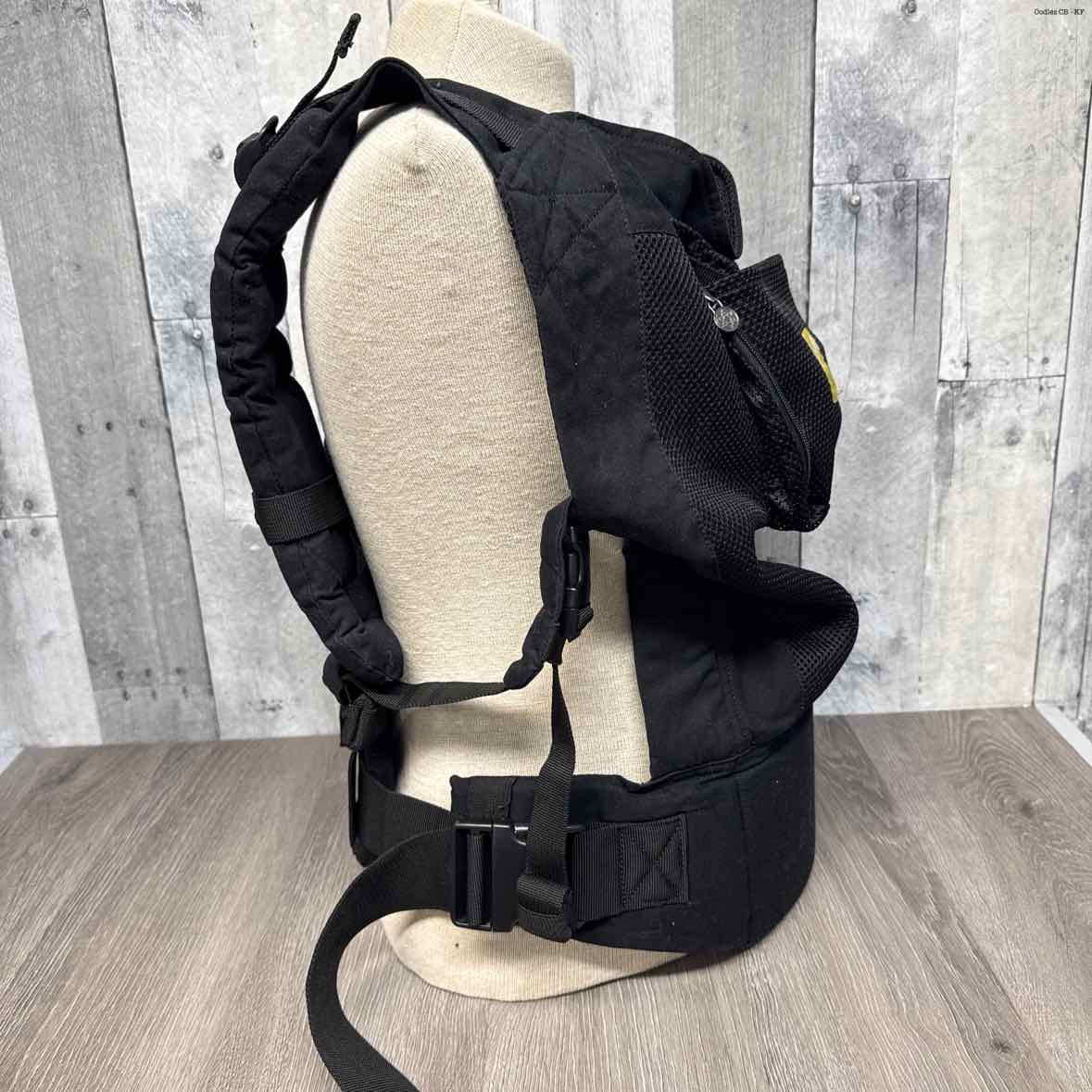 LilleBaby Black Infant Carrier