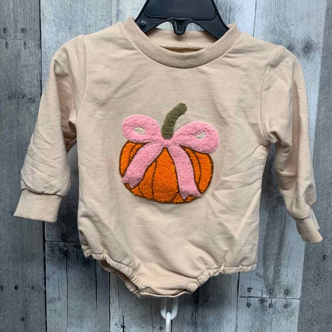 Size 3-6 Months Tan/Orange B Brand Bodysuit