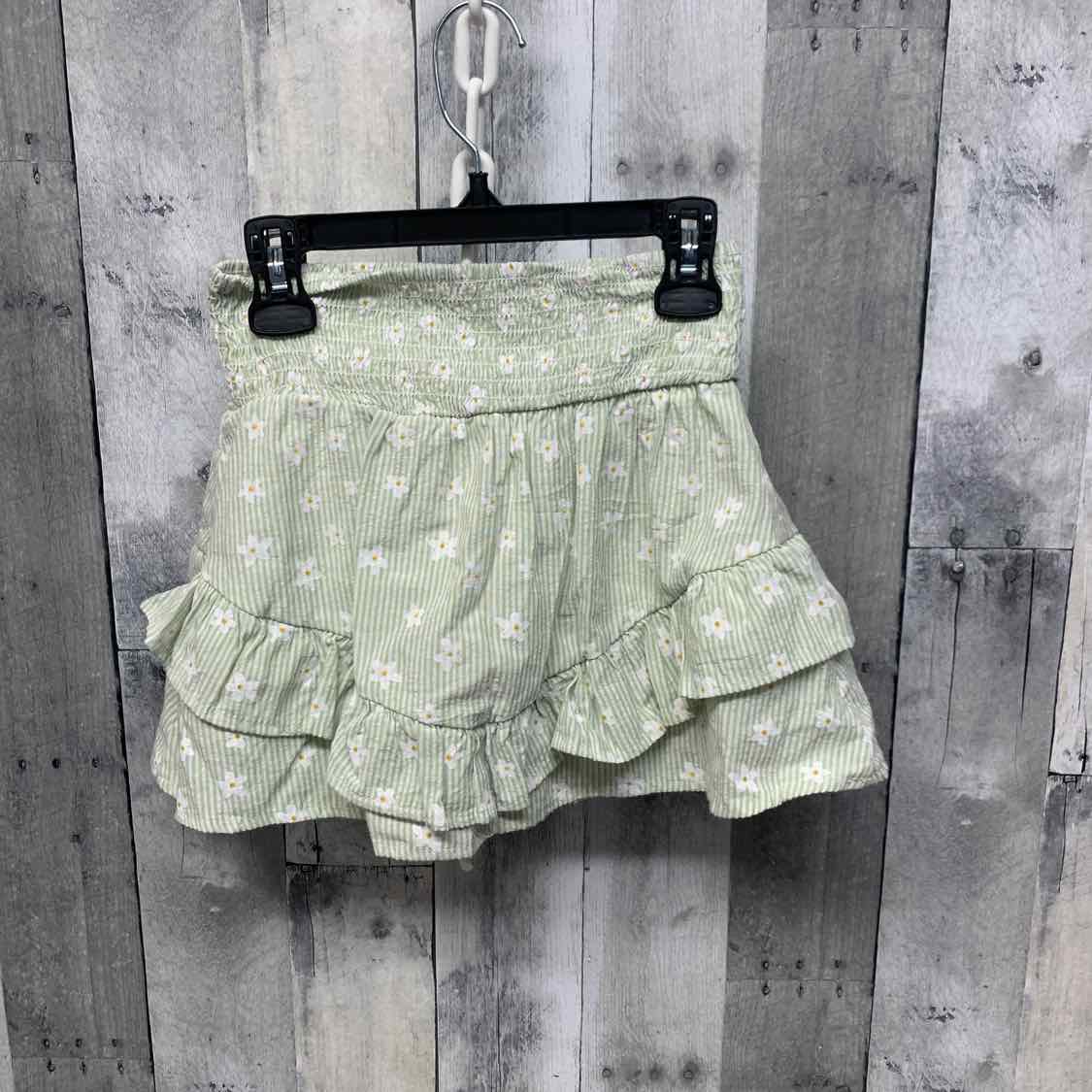 Size 8 Green Floral Print Mid Brand Skirt