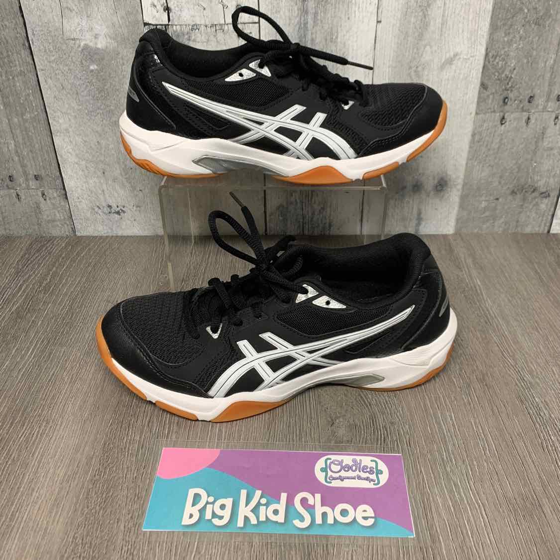 Size 7.5 Black/White Asics Sneakers