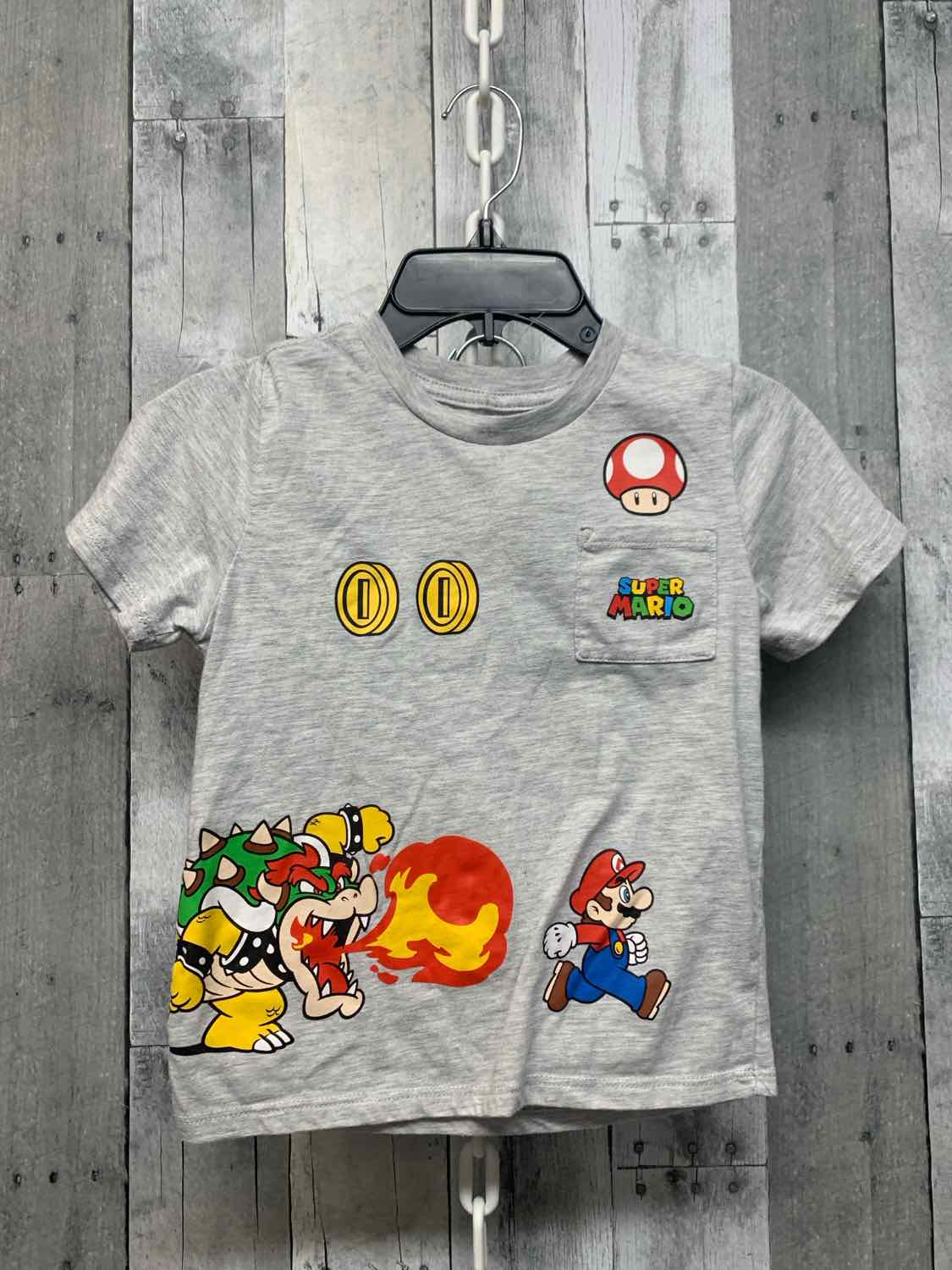 Size 5T Gray/Green Super Mario Shirt/Shorts