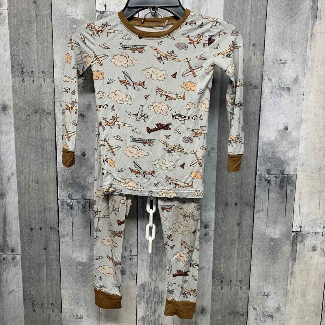 Size 4T Gray Print Just One You 2pc PJs