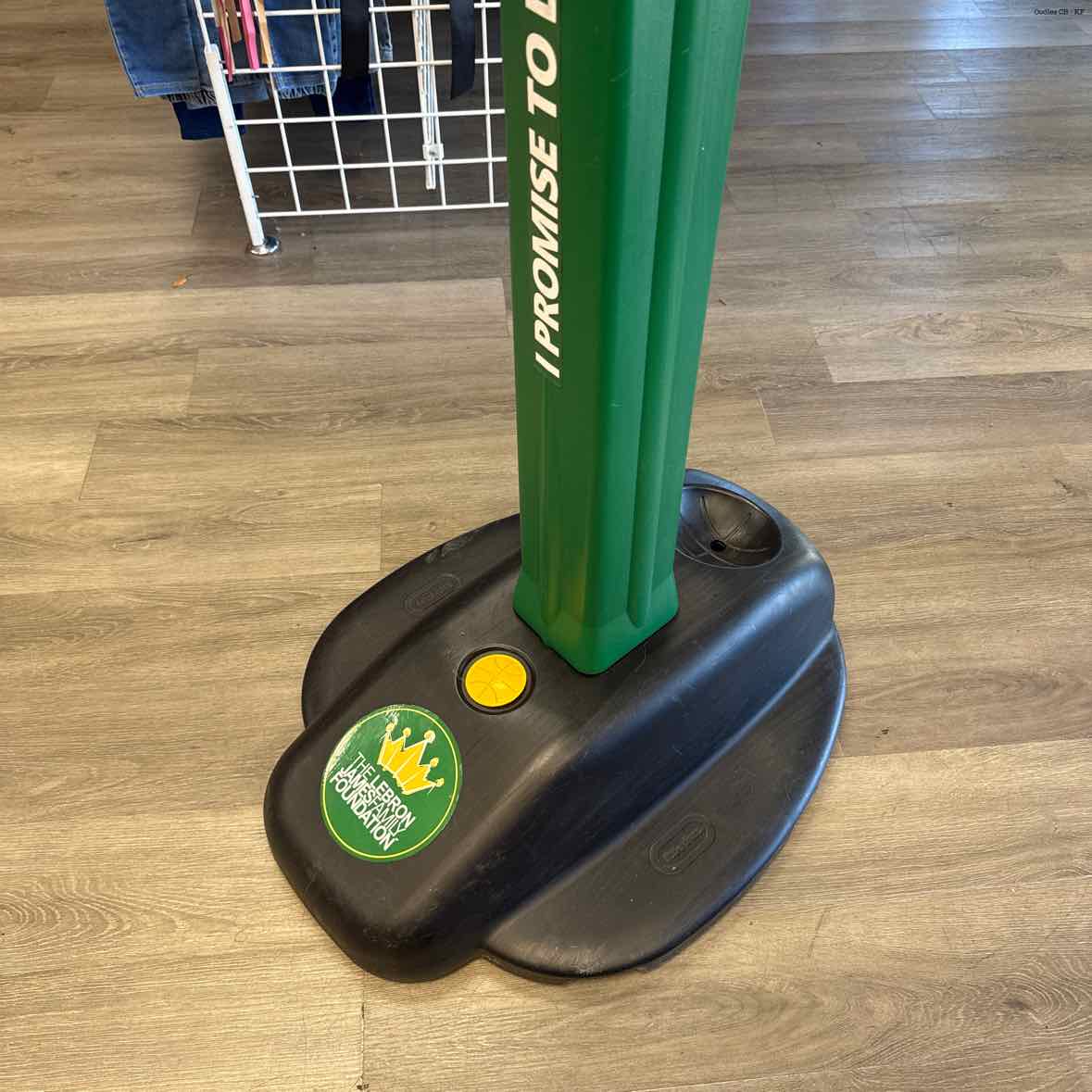 Little Tikes White/Green Basketball Hoop