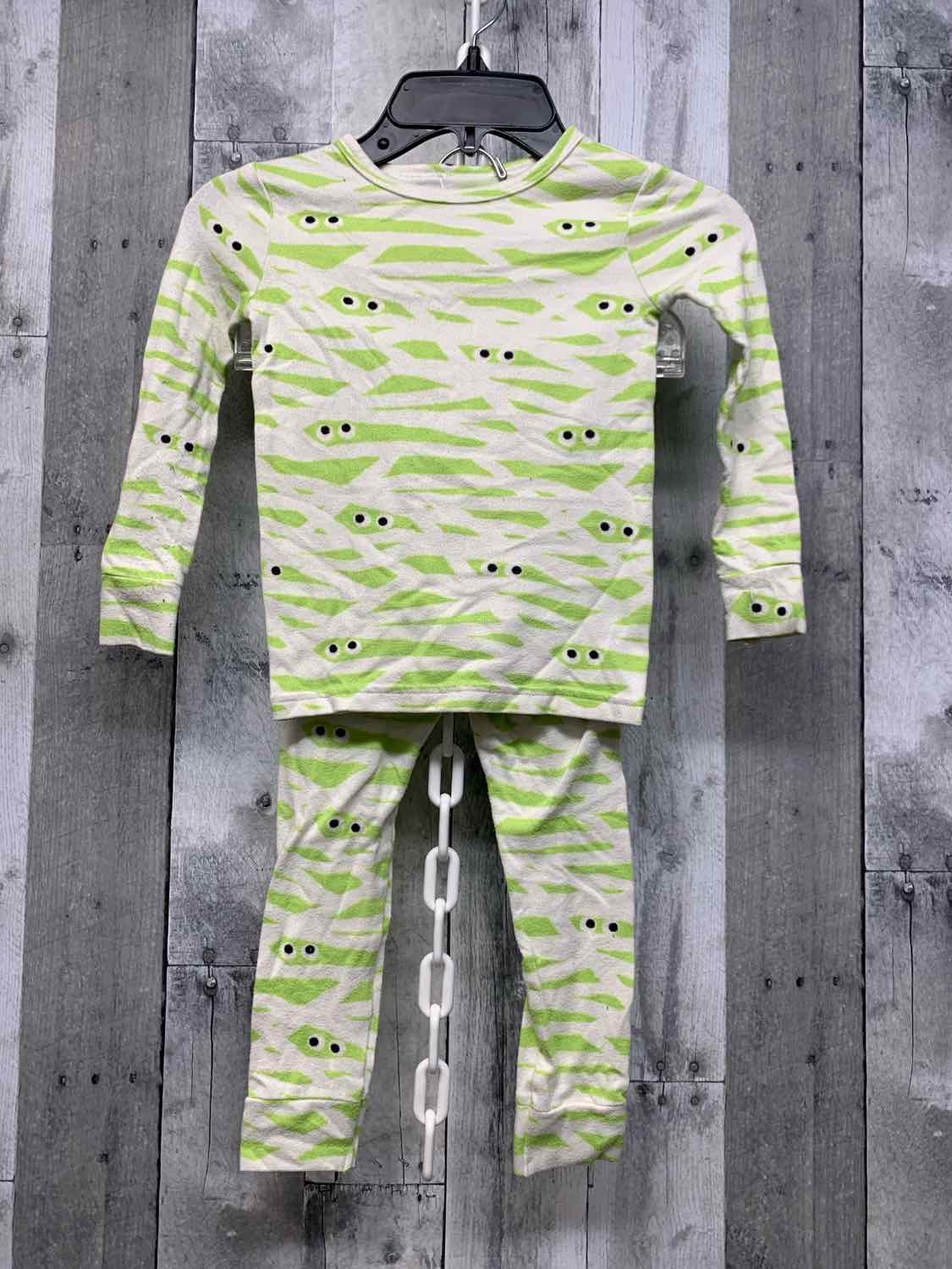 Size 4T Green/Tan Cat & Jack 2pc PJs