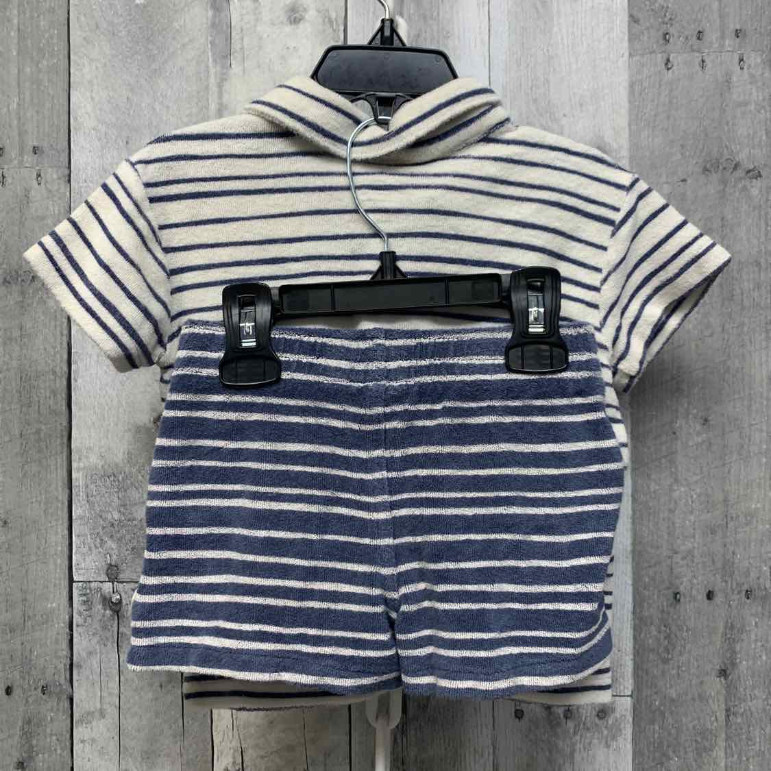 Size 18 Months White/Navy Mid Brand Shirt/Shorts